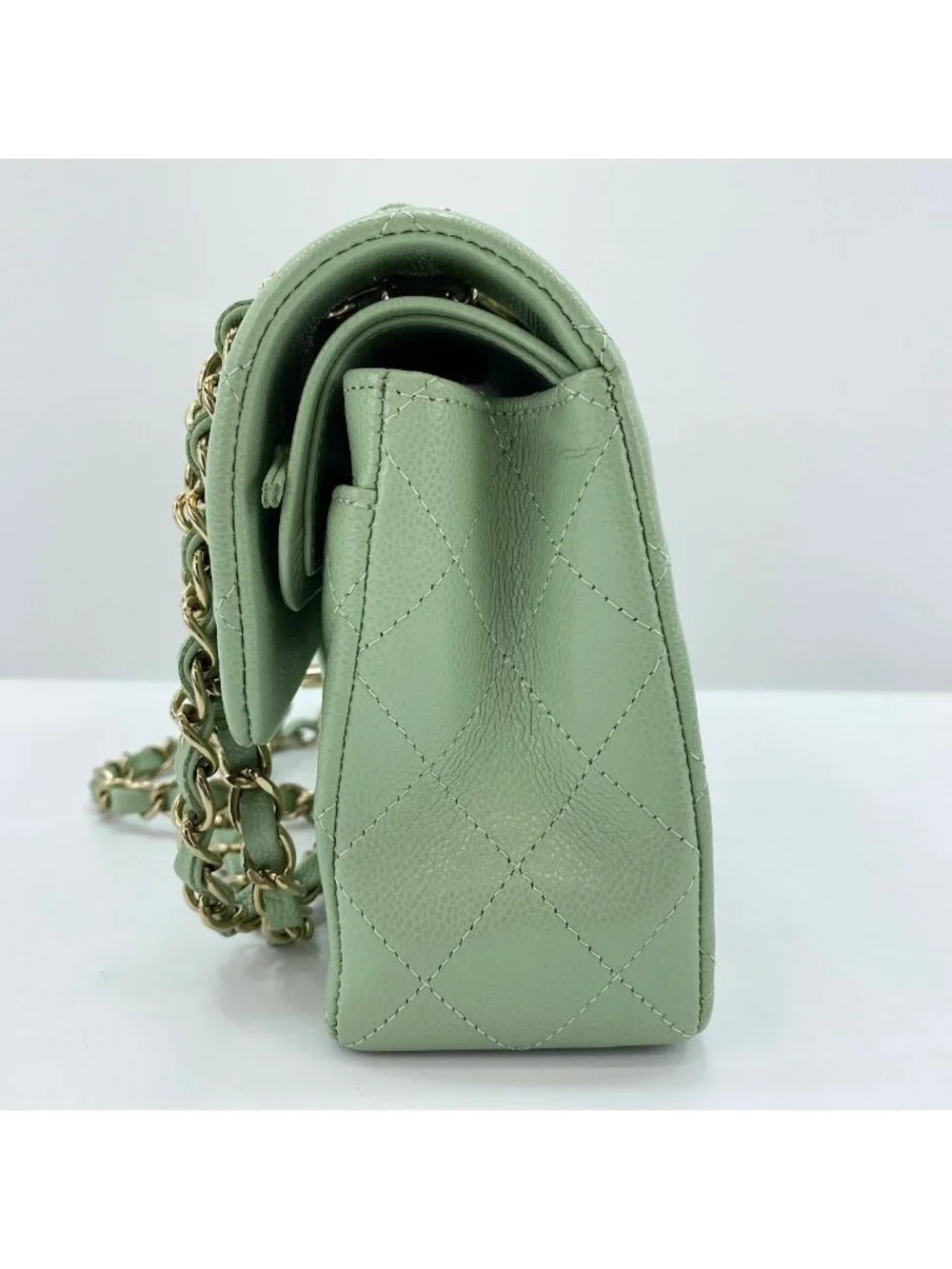 Chanel Shoulder Bag Quilted 23